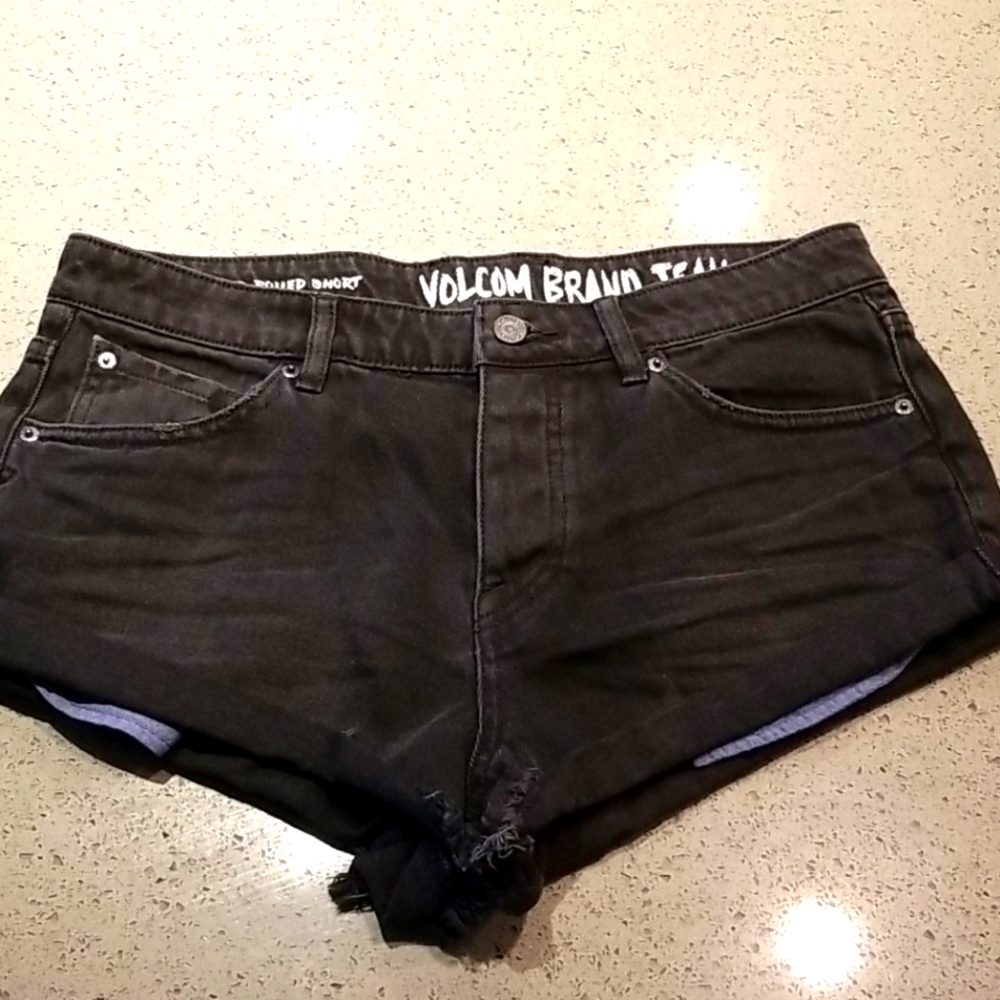 Volcom stone rolled shorts